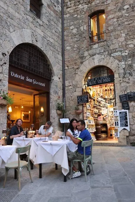 Apartment Lovely 2 Bedroom In San Gimignano Historic Center Italy