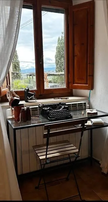 Lovely 2 Bedroom In San Gimignano Historic Center