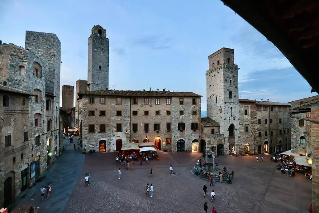 Apartment Lovely 2 Bedroom In San Gimignano Historic Center Italy