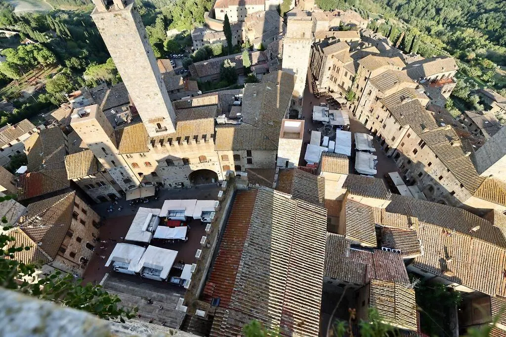 Lovely 2 Bedroom In San Gimignano Historic Center