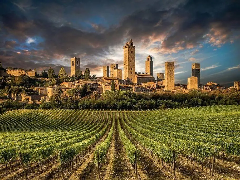 Lovely 2 Bedroom In San Gimignano Historic Center 0*,