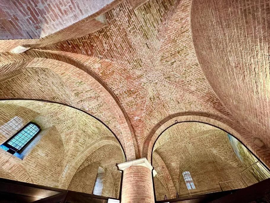 Lovely 2 Bedroom In San Gimignano Historic Center