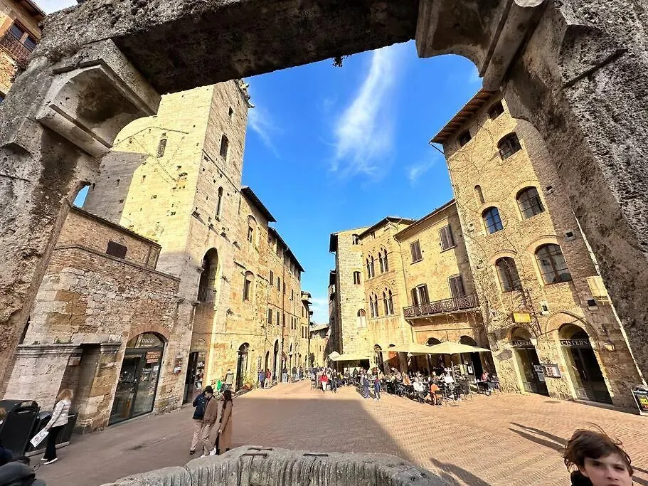 Apartment Lovely 2 Bedroom In San Gimignano Historic Center Italy
