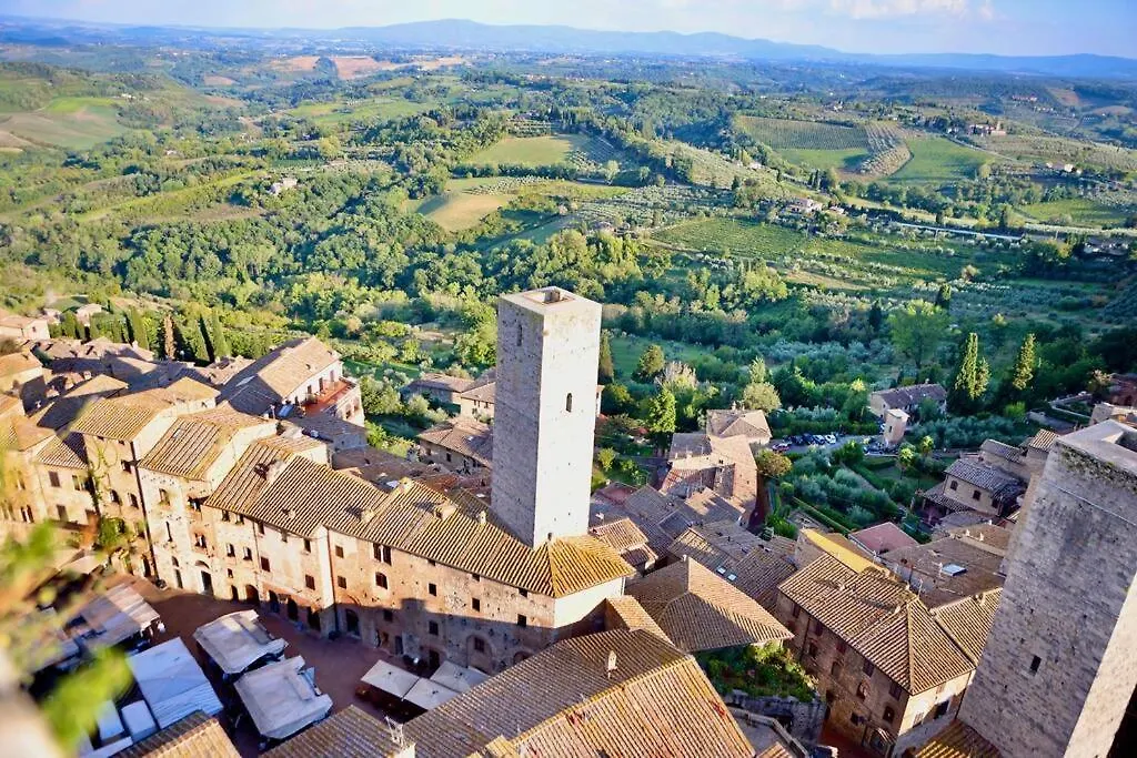 Apartment Lovely 2 Bedroom In San Gimignano Historic Center