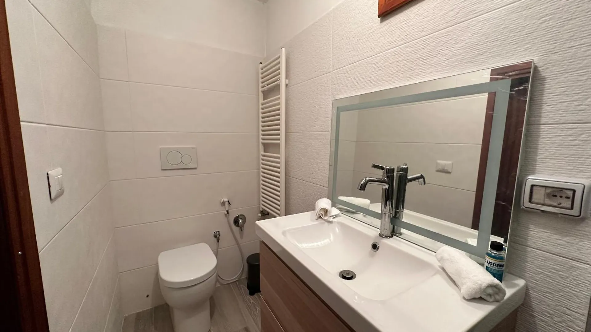 Lovely 2 Bedroom In San Gimignano Historic Center